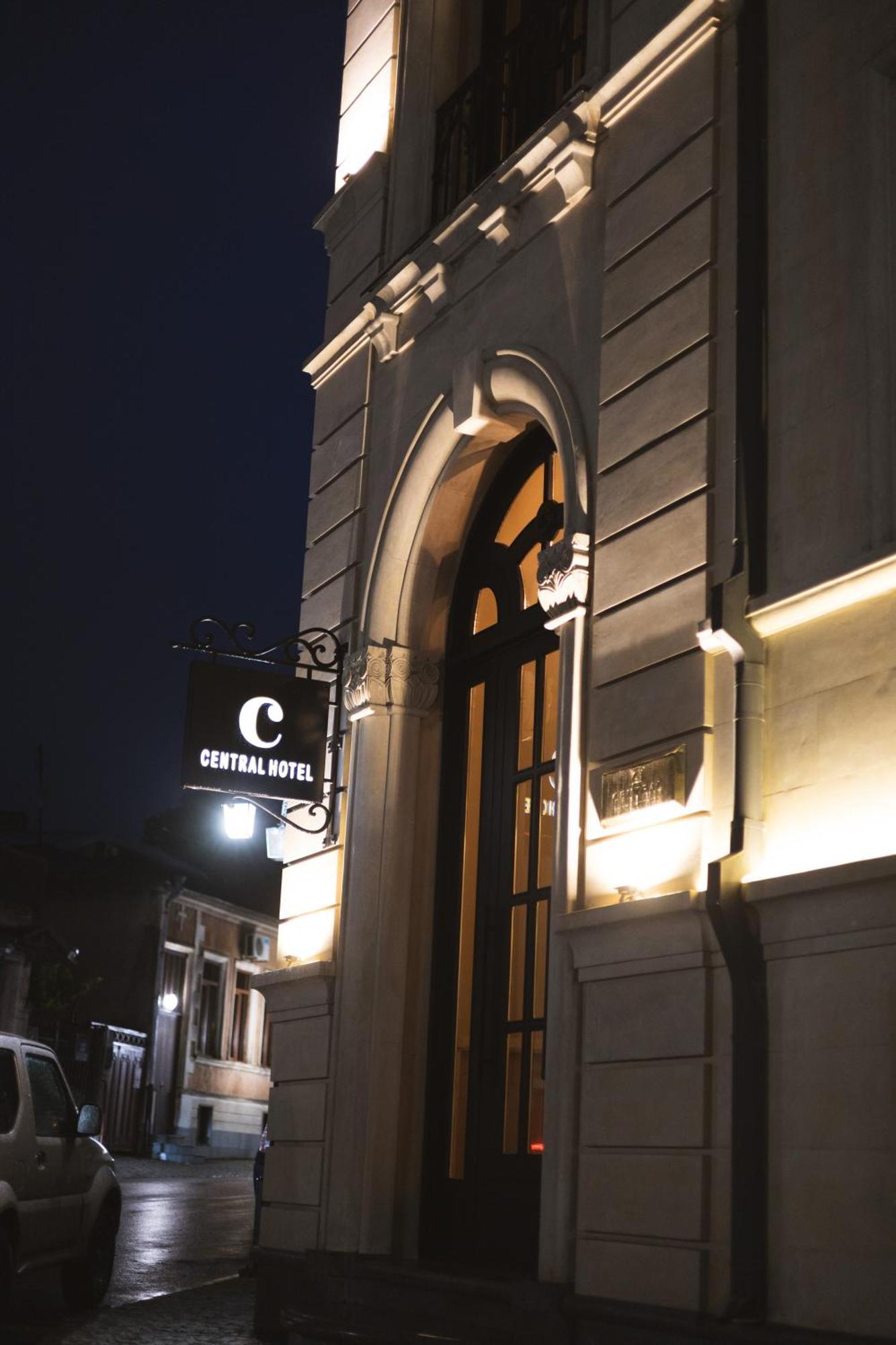 Central Hotel Kutaisi Ngoại thất bức ảnh