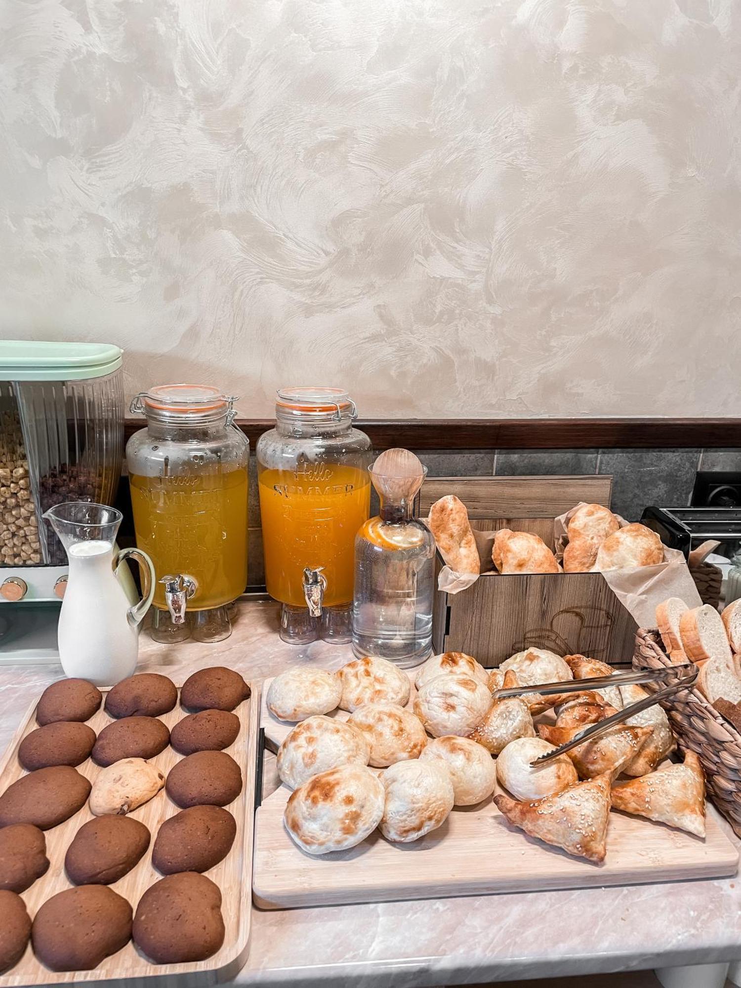 Central Hotel Kutaisi Ngoại thất bức ảnh