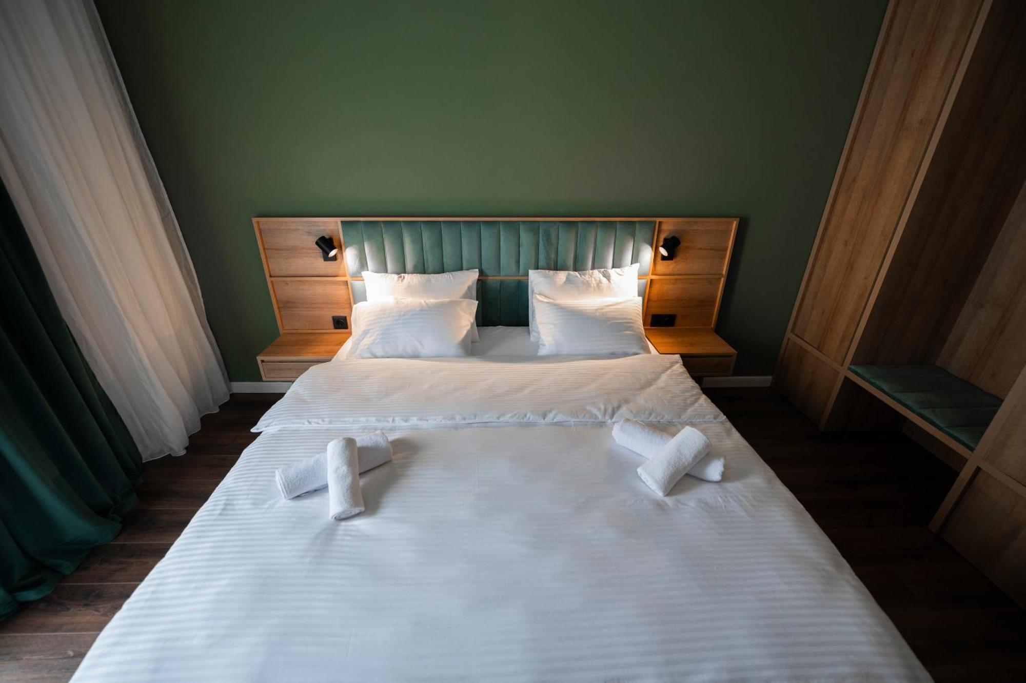 Central Hotel Kutaisi Ngoại thất bức ảnh