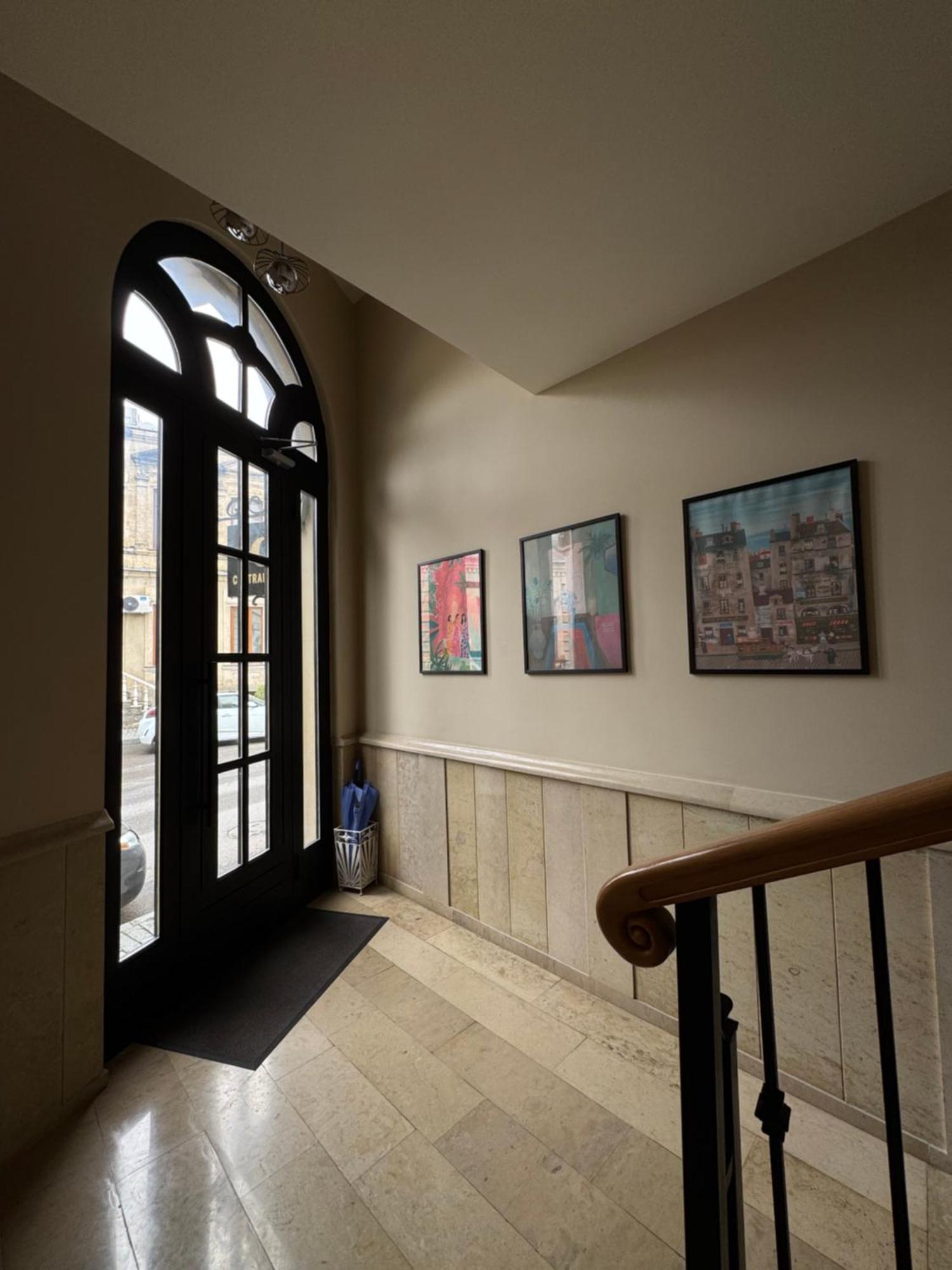 Central Hotel Kutaisi Ngoại thất bức ảnh